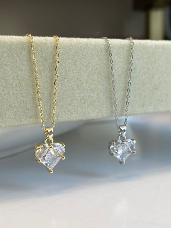 Cadena Corazón de Zirconia