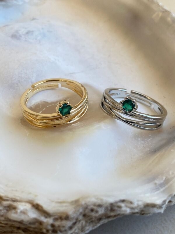 Anillo con Zirconia