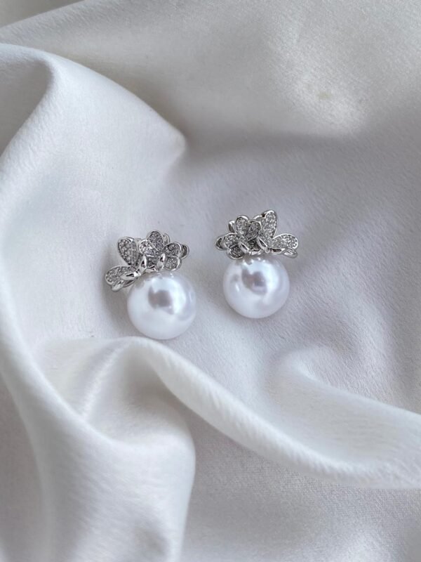 Arete de Perla con Flor - Imagen 3